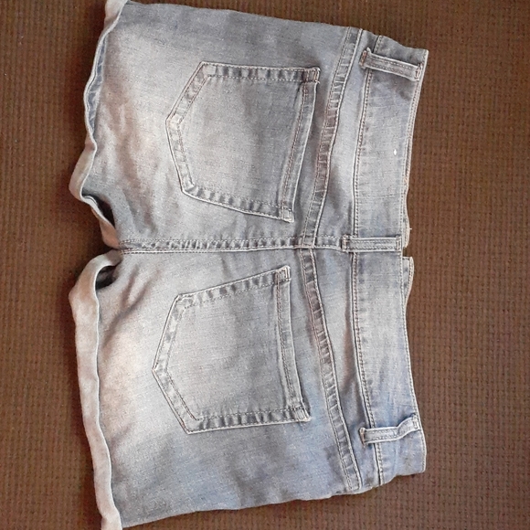 Jean shorts - Picture 3 of 4